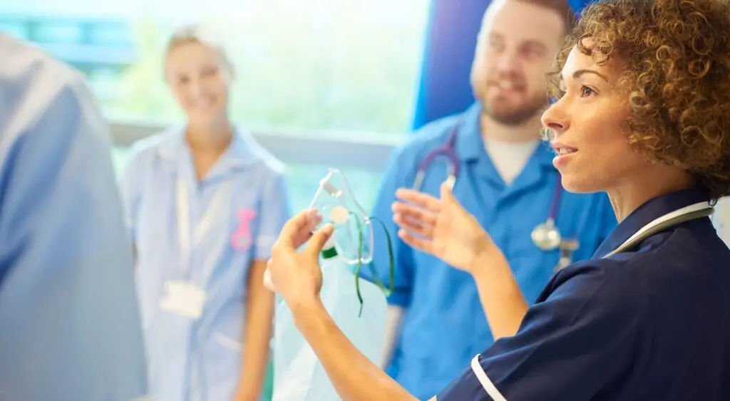 retired nurses returning to work